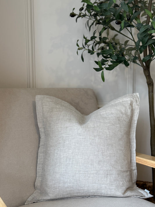 Daisy Flanged Cushion Cover in Natural